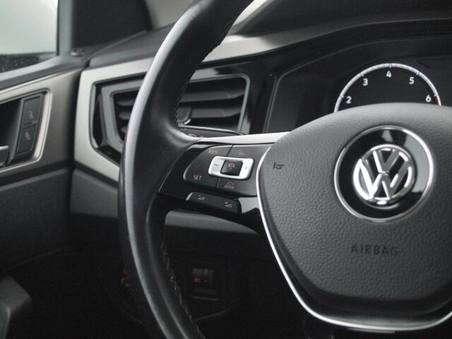 Volkswagen POLO 1.0 TSI Comfortline Business | Apple Carplay | Adaptive Cruise Control | Parkeersensoren | DAB | NL-Auto |