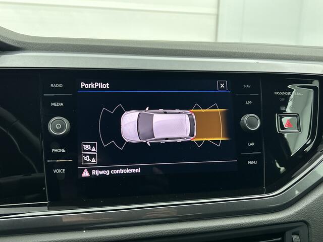 Volkswagen POLO 1.0 TSI 5drs. Highline Business R / Full options !!