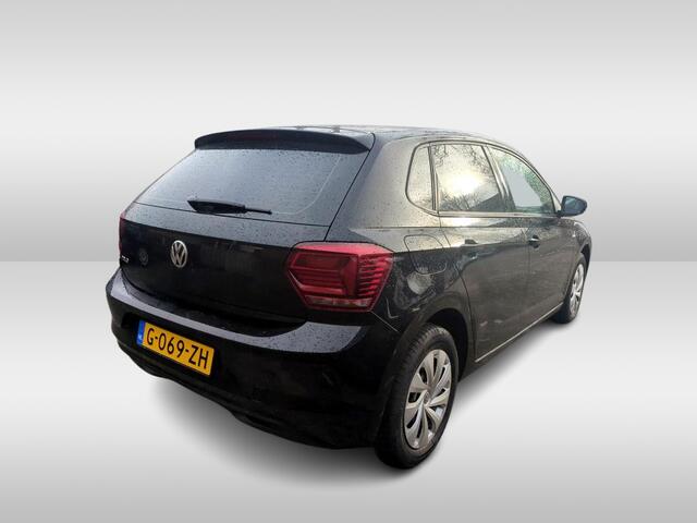Volkswagen POLO 1.0 MPI Comfortline Executive Navigatie / Parkeersensoren / Bluetooth / Airco / Cruise / App-connect