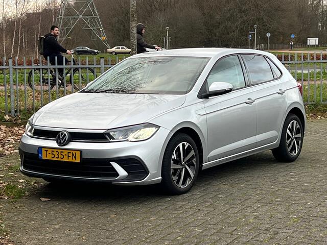 Volkswagen POLO 1.0 TSI 95pk DSG Life Business Navigatie & Camera 40