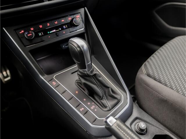 Volkswagen POLO 1.0 TSI R-Line Sport Automaat (2X R-LINE, VIRTUAL COCKPIT, APPLE CARPLAY, CLIMATE, ALCANTARA, ZWART HEMEL, ADAPTIVE CRUISE, GETINT GLAS, PARKEERSENSOREN, NIEUWE APK, NIEUWSTAAT)