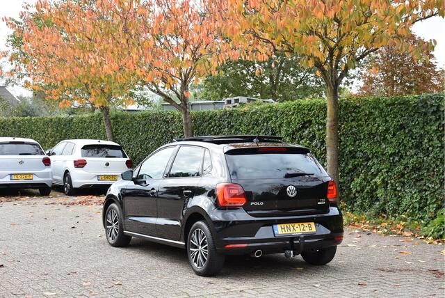 Volkswagen POLO 1.2 TSI Highline Pano Carplay stoelverwarming Garantie