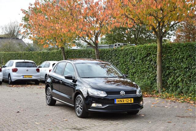 Volkswagen POLO 1.2 TSI Highline Pano Carplay stoelverwarming Garantie