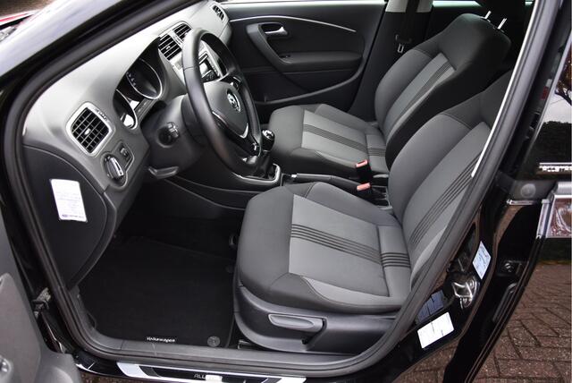 Volkswagen POLO 1.2 TSI Highline Pano Carplay stoelverwarming Garantie