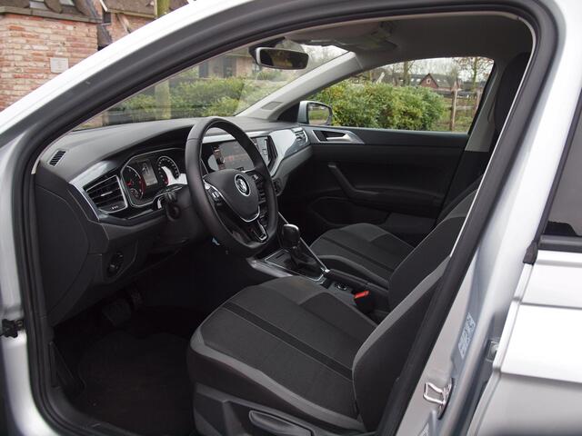 Volkswagen POLO 1.0 TSI Highline | Apple Carplay | Cruise Control | Parkeersensoren | Automaat DSG |