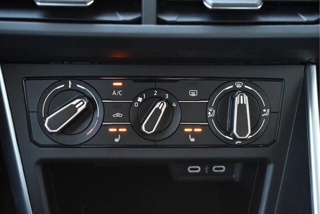 Volkswagen POLO 1.0 MPI Life Facelift! Virtual cockpit, Stoelverwarming, Carplay, PDC