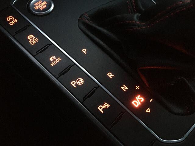 Volkswagen POLO 2.0 TSI GTI Pano Keyless Camera