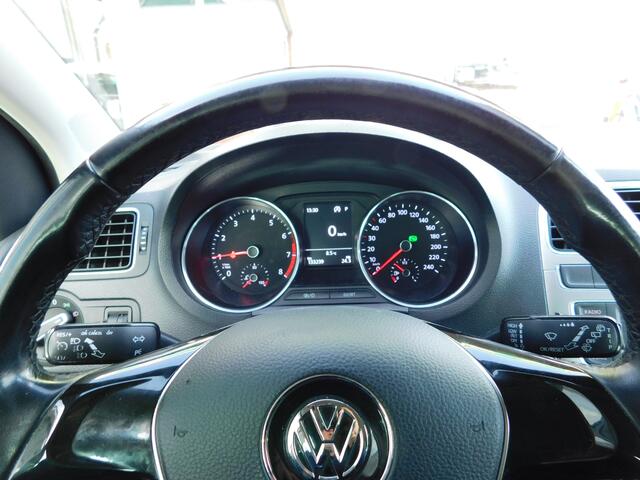 Volkswagen POLO 1.0TSI 95PK DSG BLUEMOTION!! All-in Prijs! Trekhaa