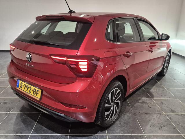 Volkswagen POLO 1.0 TSI Life Parkeersensoren Voor & Achter | Airco