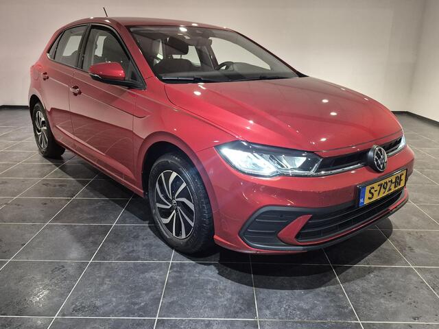 Volkswagen POLO 1.0 TSI Life Parkeersensoren Voor & Achter | Airco
