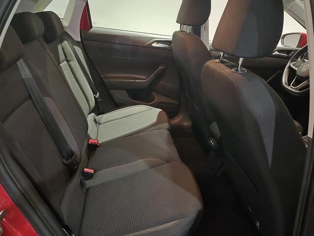 Volkswagen POLO 1.0 TSI Life Parkeersensoren Voor & Achter | Airco