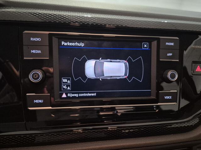 Volkswagen POLO 1.0 TSI Life Parkeersensoren Voor & Achter | Airco