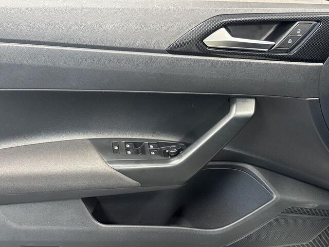 Volkswagen POLO 1.0 95pk TSI Life Edition Achteruitrijcamera | Stoelverwarming | Parkeersensoren voor en achter