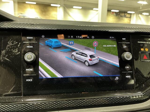 Volkswagen POLO 1.0 TSI 95pk DSG Life Business · Apple/Android Car Play · Navigatie · P-Sensoren · Stoelverwarming · 15'' Inch · Garantie t/m 03-01-2028 of 100.000km