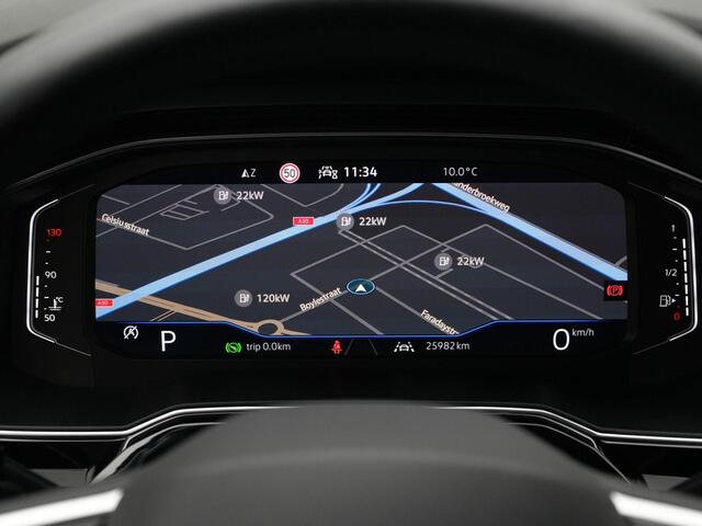 Volkswagen POLO 1.0 TSI 95 pk DSG R-Line Business | IQ Light | Stoelverwarming | Apple Carplay/Android Auto | Adaptive Cruise Control | 16 inch