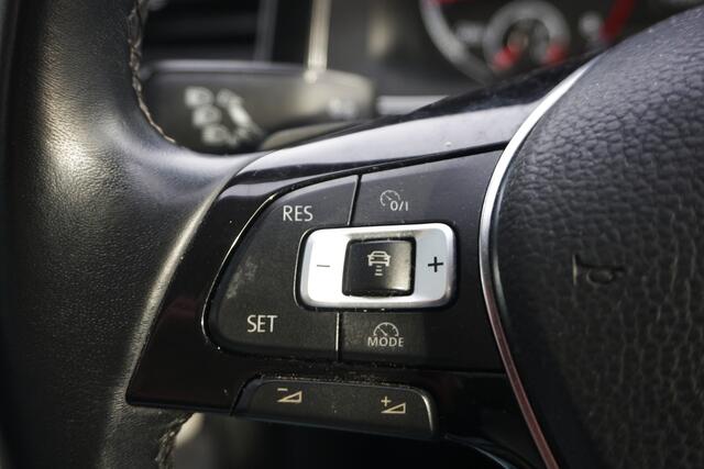 Volkswagen POLO 1.0 TSI Highline DSG | CLIMATE | STOELVERWARMING | NAVI | PDC |