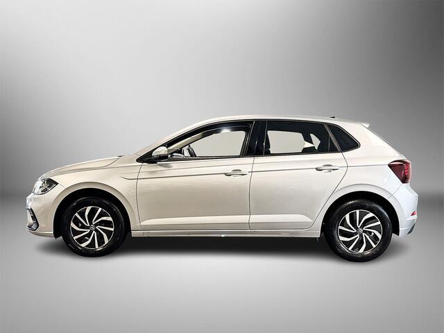 Volkswagen POLO 1.0 95pk TSI Life Edition Velgen 'Essex', 15 inch | Achteruitrijcamera | Parkeersensoren voor en achter