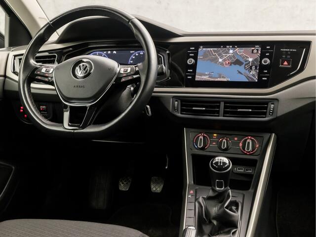Volkswagen POLO 1.0 TSI Sportline (VIRTUAL COCKPIT, APPLE CARPLAY, GROOT NAVI, ADAPTIVE CRUISE, SPORTSTOELEN, ARMSTEUN, NIEUWE APK, NIEUWSTAAT)