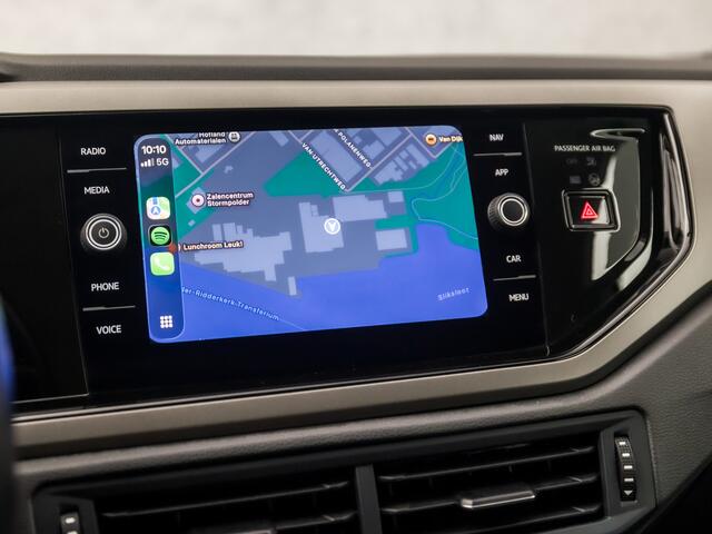 Volkswagen POLO 1.0 TSI Sportline (VIRTUAL COCKPIT, APPLE CARPLAY, GROOT NAVI, ADAPTIVE CRUISE, SPORTSTOELEN, ARMSTEUN, NIEUWE APK, NIEUWSTAAT)