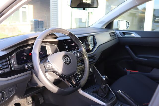 Volkswagen POLO 1.0 TSI R-Line, Cruise Control, Digital Cockpit, Apple Carplay, Android Auto, PDC V+ A, Airco, Prijs Is Rijklaar Inclusief 6 Maanden Garantie