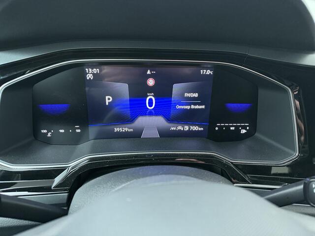 Volkswagen POLO 1.0 TSI R-Line | 95 PK | Automaat | Multifunctioneel stuurwiel | Cruisecontrol | Stoelverwarming |