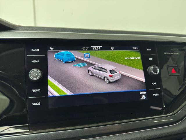 Volkswagen POLO 1.0 TSI Highline | Navigatie | PDC V+A | Cruise control adaptief | Lichtmetalen velgen 16" |