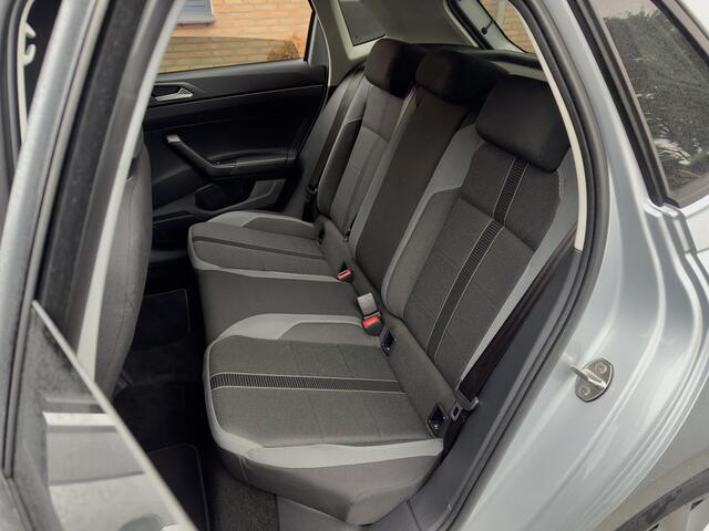 Volkswagen POLO 1.0 TSI STYLE NAVI DIGI-DASH APPLE-CARPLAY LED LMV PDC