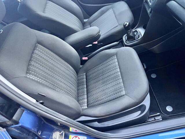 Volkswagen POLO 1.2 TSI Highline Bluetooth|Clima|17inch