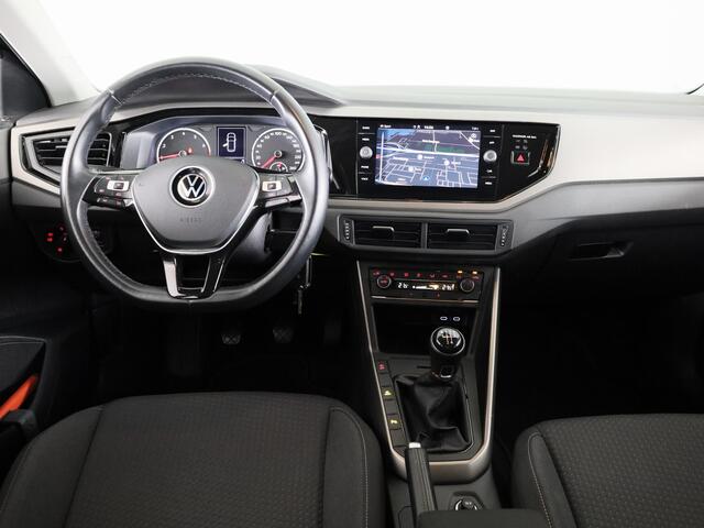 Volkswagen POLO 1.0 TSI Comfortline Business 95 pk | Navigatie | Parkeersensoren | Achteruitrijcamera | Adaptieve cruise control | Apple Carplay/Android Auto |