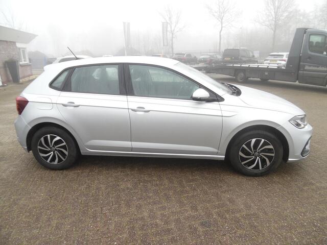Volkswagen POLO 1.0 TSI Life Edition