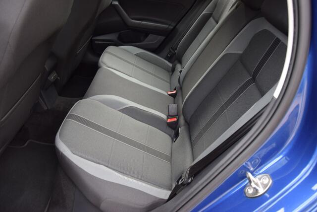 Volkswagen POLO 1.0 TSI Highline DSG Automaat | Org. NL | BOVAG Garantie | Trekhaak | Adaptive Cruise | Stoelverwarming | PDC Voor&Achter | 16'' Velgen | Apple Carplay/Android Auto |