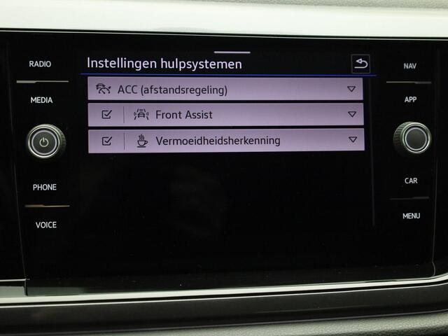 Volkswagen POLO 1.0TSI/110PK Highline DSG · Panoramadak · R-line Exterieur · Apple/Android Car Play · Camera + Parkeersensoren