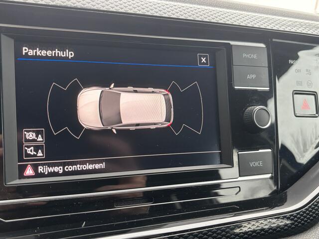 Volkswagen POLO 1.0 TSI Life | Parkeer Sensoren | Bluetooth | Cruise | Airco