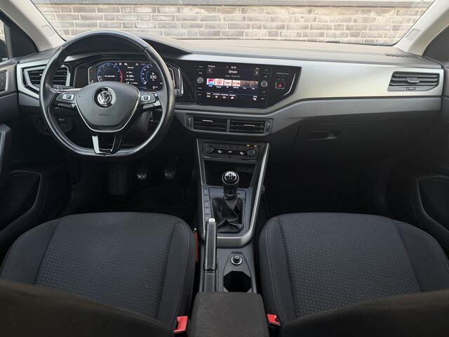 Volkswagen POLO 1.0 TSI Comfortline Business | Carplay | Camera | Virtual Cockpit | PDC | Navi