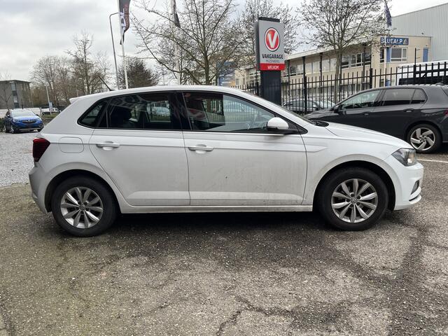 Volkswagen POLO 1.0 TSI Comfortline Business // LED // CLIMA // NAVI // PARKEERSENSOREN V+A // STOELVERWARMING //