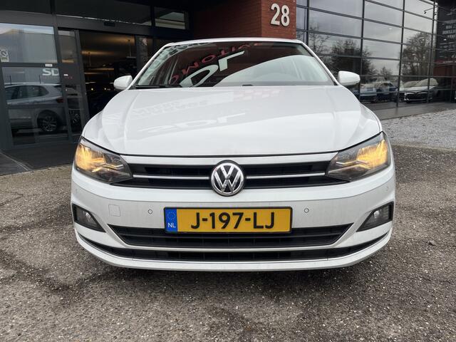 Volkswagen POLO 1.0 TSI Comfortline Business // LED // CLIMA // NAVI // PARKEERSENSOREN V+A // STOELVERWARMING //