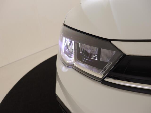 Volkswagen POLO Life Edition | 'App-Connect' smartphone integratie | Airconditioning automatisch (Climatronic), 2-zone | Buitenspiegels elektrisch instel- verwarm- en inklapbaar