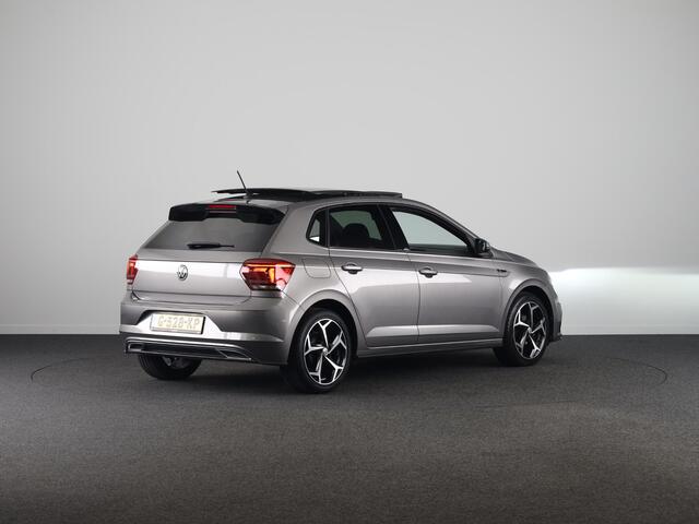 Volkswagen POLO 1.0 TSI Highline 95PK | Panoramadak | Parkeersensoren | R-Line | Digitaal dashboard | Led | Camera