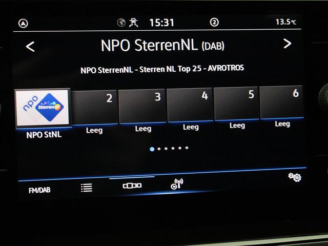 Volkswagen POLO 1.0TSI/95PK R-Line · Apple/Android Car Play · Clima · LED · Parkeersensoren · Garantie t/m 30-04-2028 of 100000km