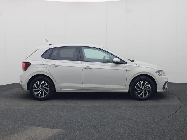 Volkswagen POLO 1.0TSI/95PK Life Edition · Apple/Android Car Play · Camera + Parkeersensoren · LED · Garantie t/m 28-11-2029 of 100000km.