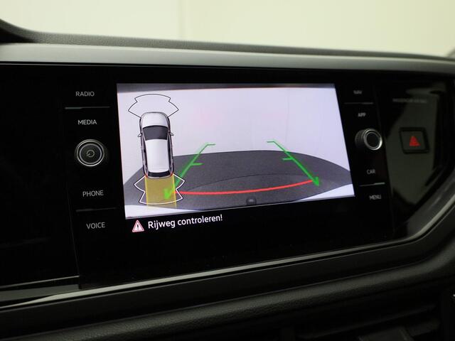 Volkswagen POLO 1.0TSI/95PK DSG R-Line · Navigatie · Camera + Parkeersenoren · Stoelverwarming