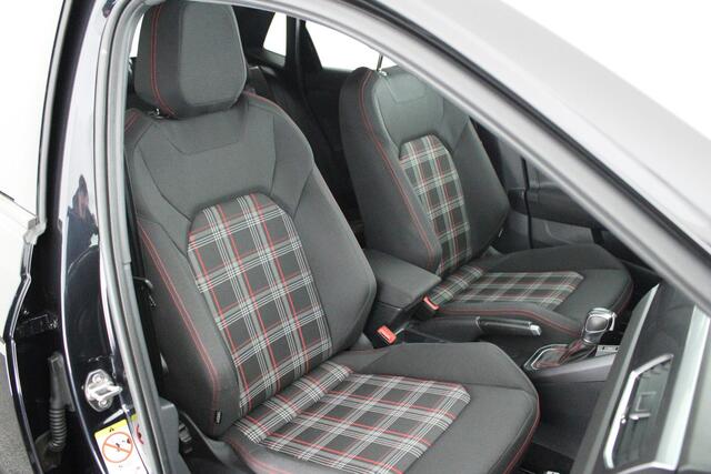 Volkswagen POLO 2.0 TSI 200pk GTI DSG NL Auto LED Stoelverwarming Virtual Cockpit Camera Navigatie