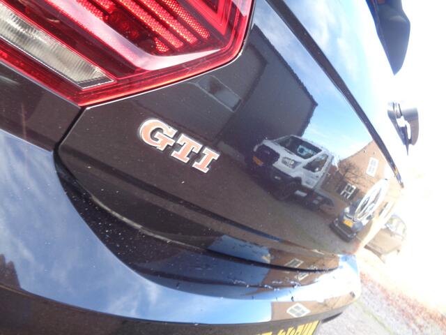 Volkswagen POLO 2.0 TSI GTI digidash, achteruitrijcamera, lm velgen, apple carplay