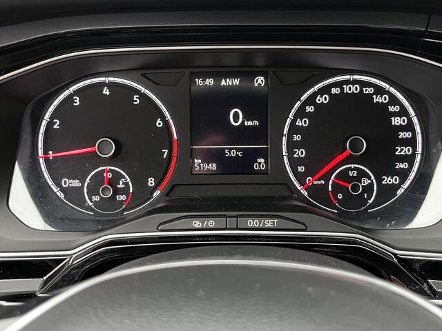 Volkswagen POLO 1.0 TSI Highline | Apple CarPlay / Android Auto | Adaptive Cruise Control | Parkeersensoren V+A | Navigatie |