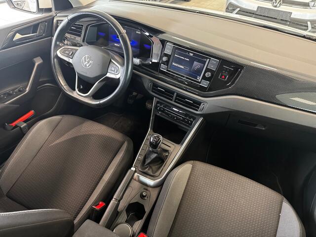 Volkswagen POLO 1.0 TSI 95pk Life | Achteruitrijcamera | Climatronic | Stoelverwarming