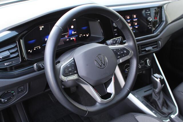 Volkswagen POLO 1.0 TSI Life Edition Autom. I NAVI I APPLE CAR I CRUISE I