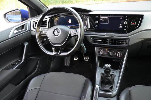 Volkswagen POLO 1.0 TSI R line Navi/Airco/Cruise control adaptief/R-Line Exterieur/Volledig digitaal instrumentenpaneel/Privacy-Glass/18-Inch Lmv