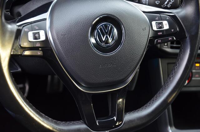 Volkswagen POLO 1.0 TSI R line Navi/Airco/Cruise control adaptief/R-Line Exterieur/Volledig digitaal instrumentenpaneel/Privacy-Glass/18-Inch Lmv