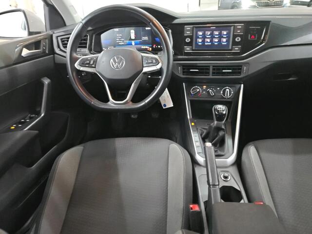 Volkswagen POLO 1.0 TSI Life / FABRIEKSGARANTIE T/M 1-2028/ PARK. SENSOREN/ AIRCO/ 15" LMV