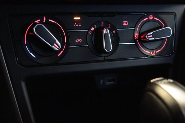 Volkswagen POLO 1.0 TSI Comfortline Automaat 96pk | 5 DRS | APPCONNECT | AIRCO | LIMITER | LMV |